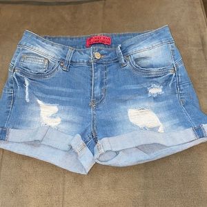 Stylish jean shorts!